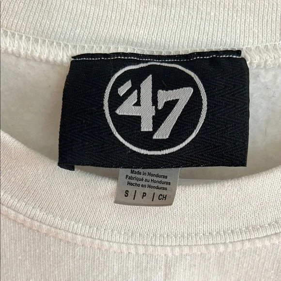 ‘47 Toronto Raptors Basketball Sweater - Picture 3 of 6